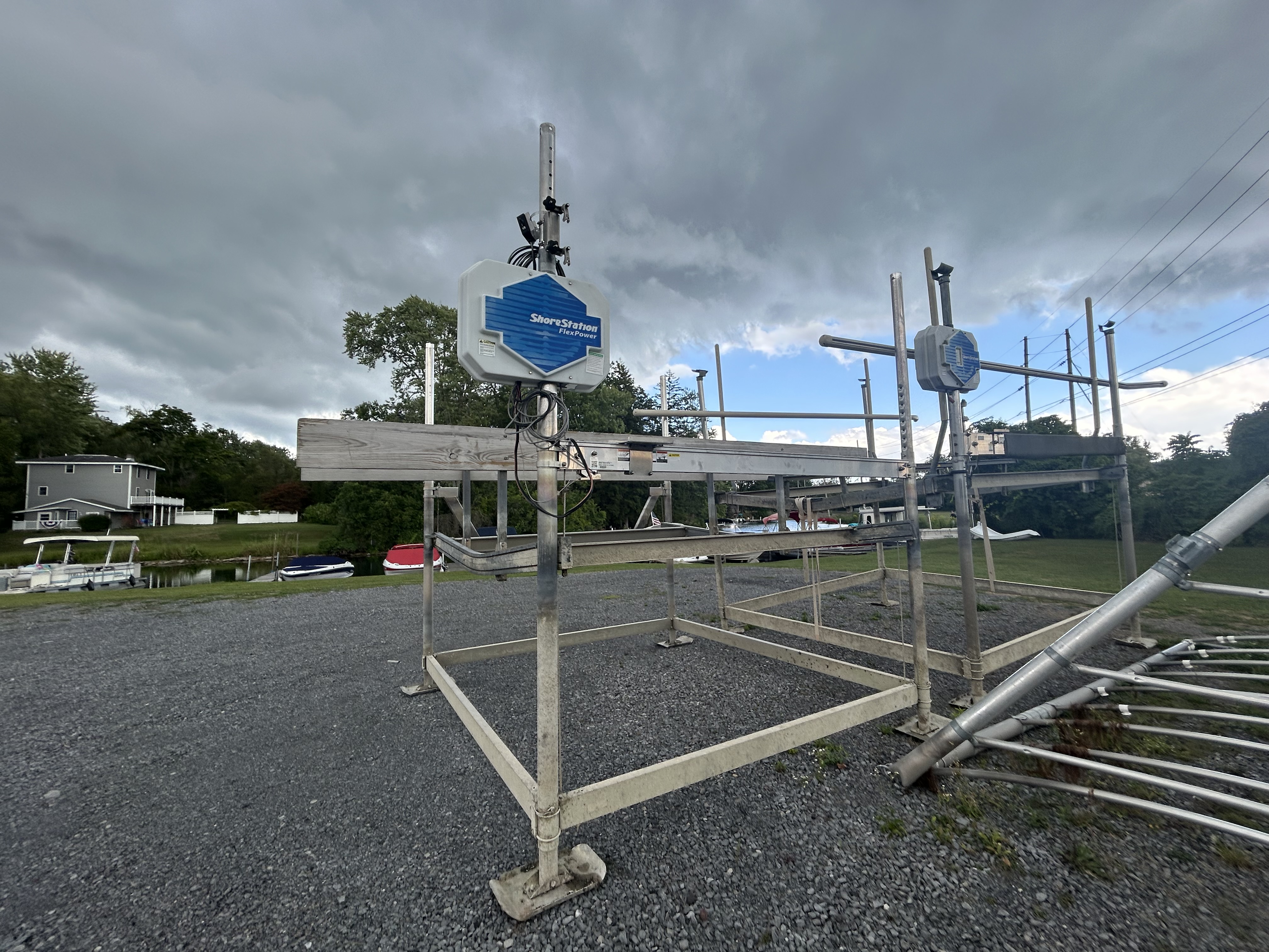 ShoreStation 4000lb- Pontoon bunks